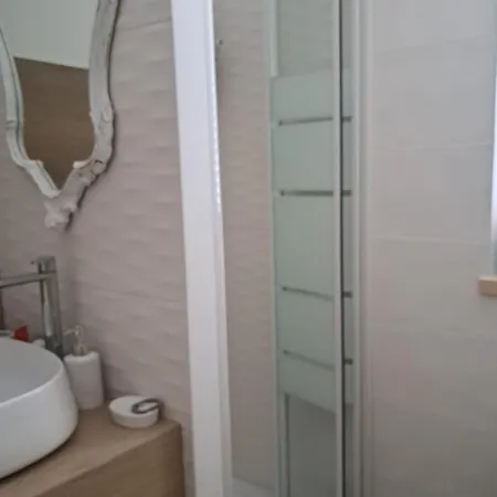 بيت للعطل Calliope Vacanze تيرني